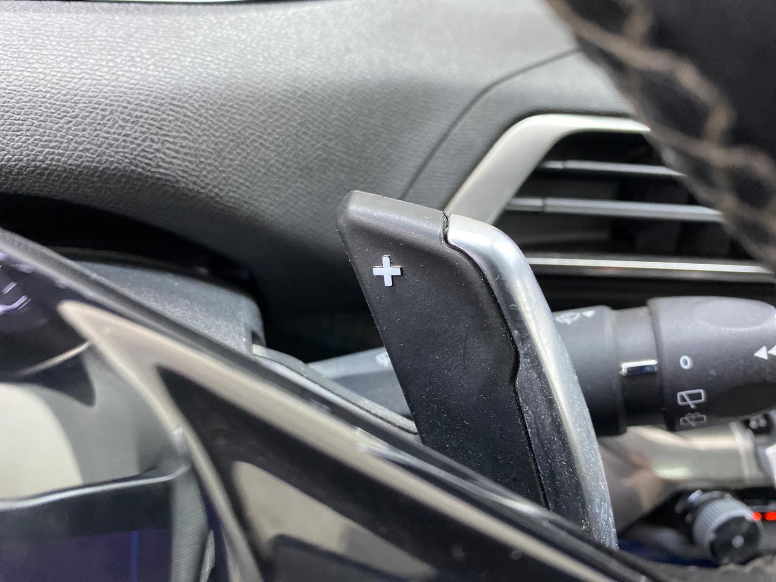 PEUGEOT 3008 16